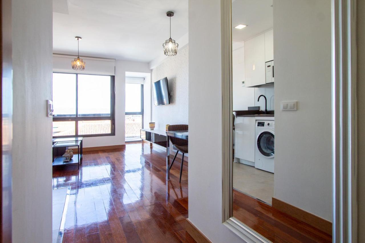 Apartamentos Castilla Luz Business Madrid Bagian luar foto
