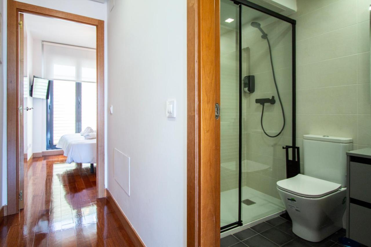 Apartamentos Castilla Luz Business Madrid Bagian luar foto