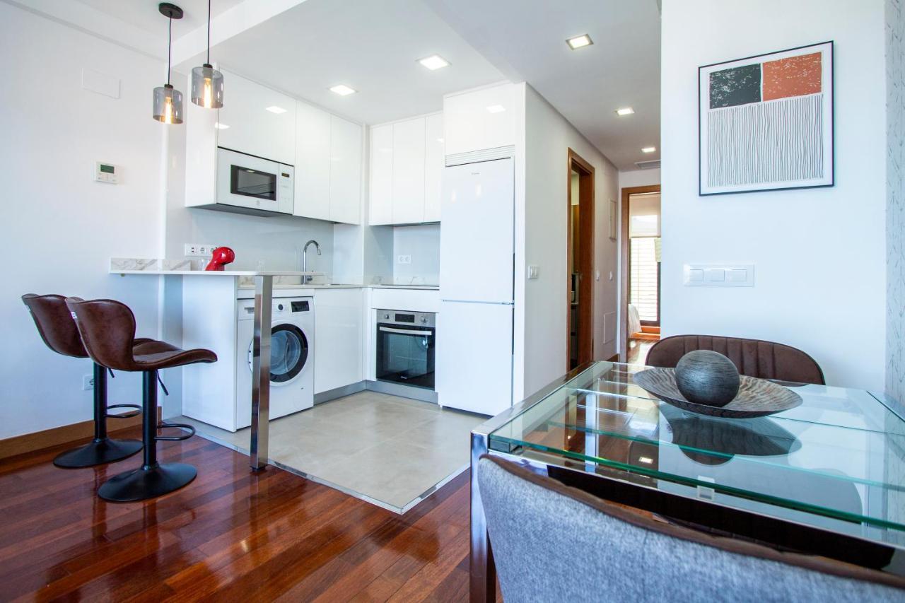 Apartamentos Castilla Luz Business Madrid Bagian luar foto