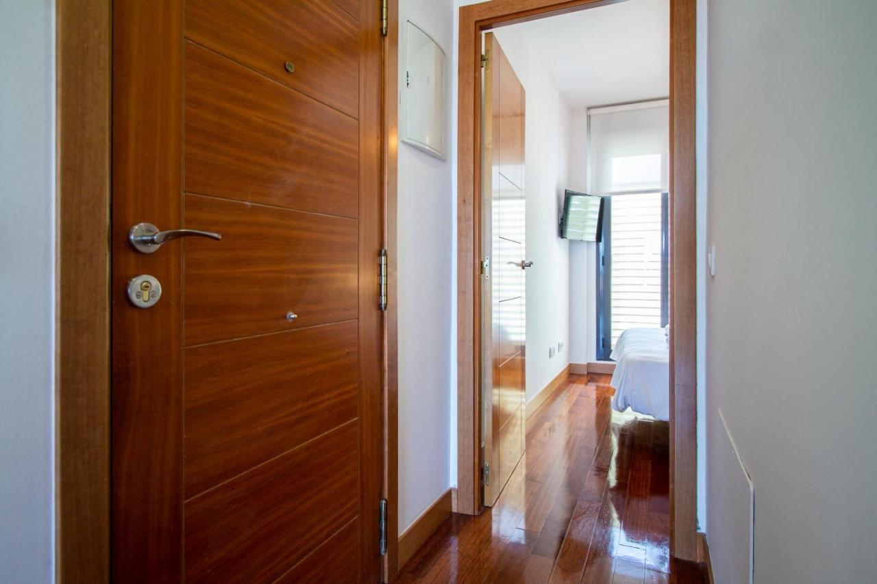 Apartamentos Castilla Luz Business Madrid Bagian luar foto