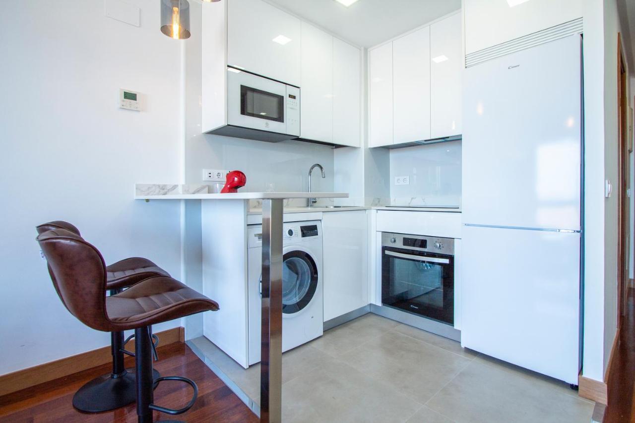 Apartamentos Castilla Luz Business Madrid Bagian luar foto