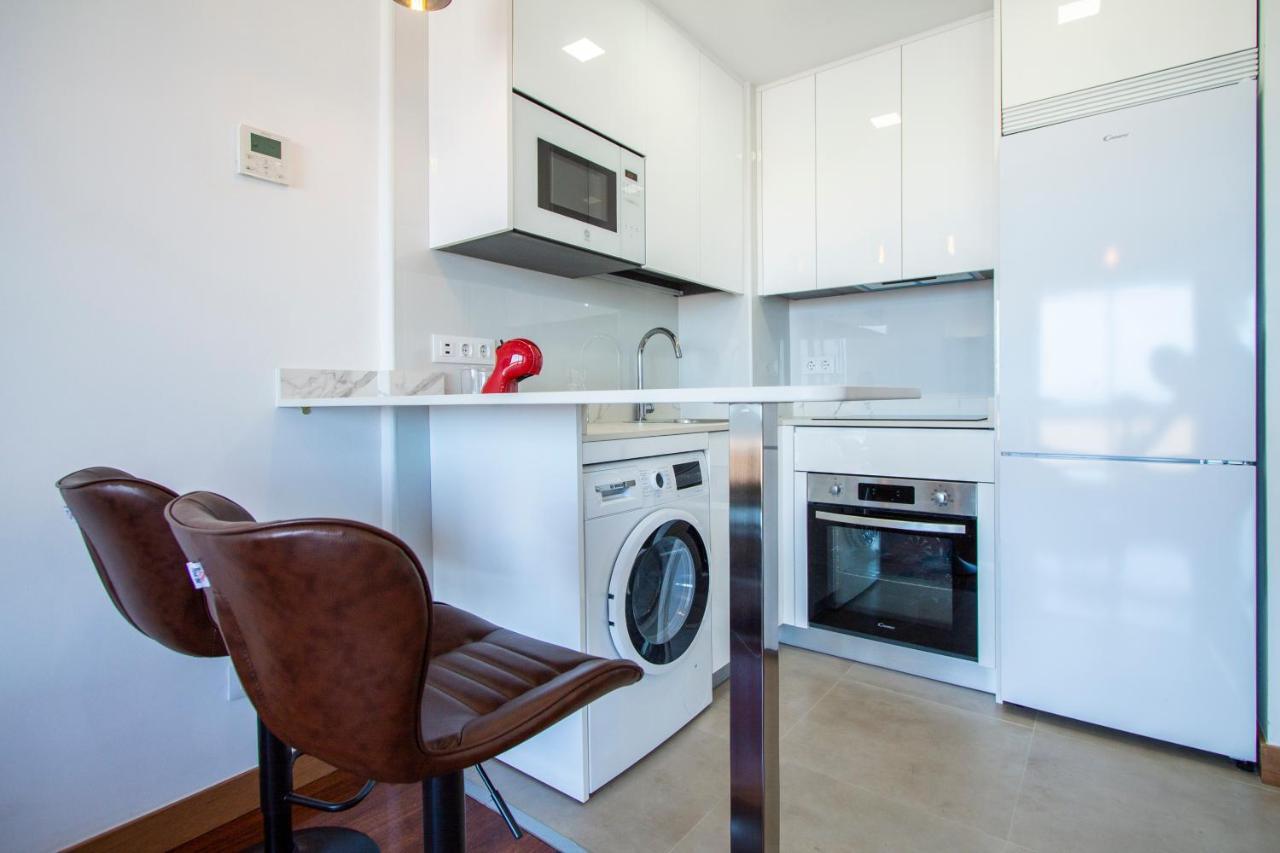 Apartamentos Castilla Luz Business Madrid Bagian luar foto