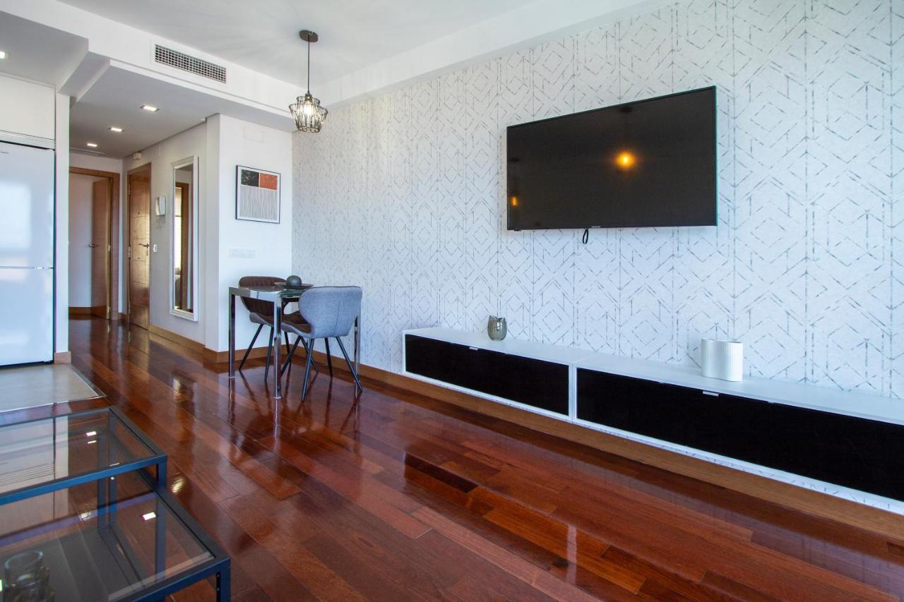 Apartamentos Castilla Luz Business Madrid Bagian luar foto